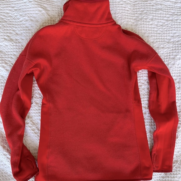 Patagonia Better Sweater - Sz M - great condition- beautiful coral color - Picture 9 of 9